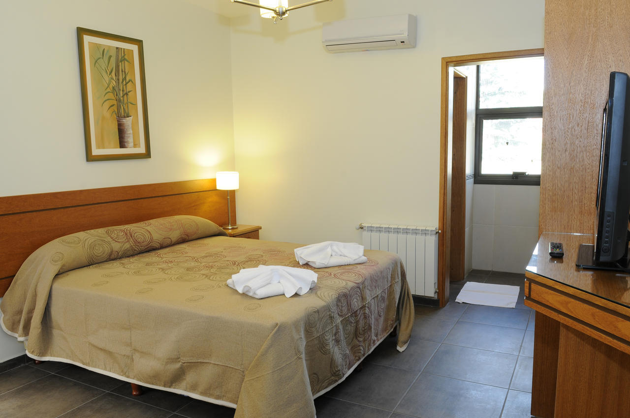 Hotel Ranqueles Villa Carlos Paz Room photo